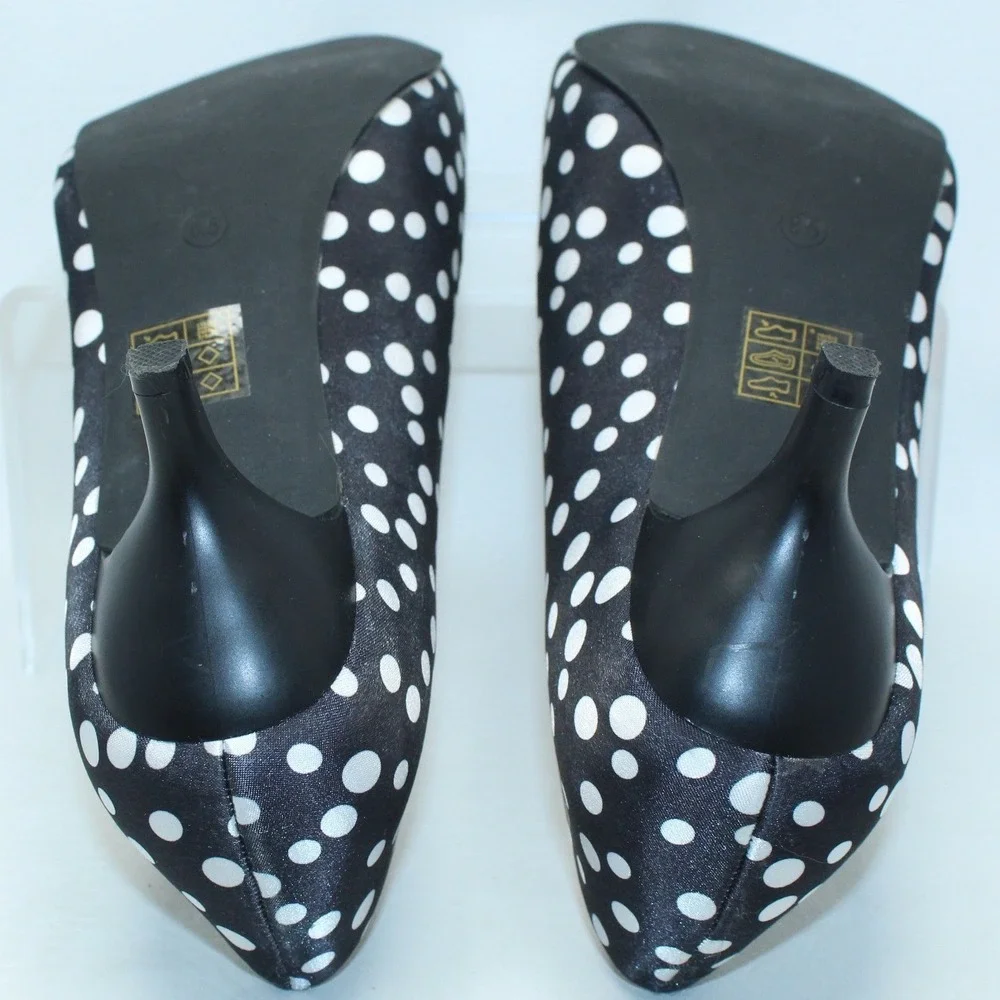 Urban‎ Soft Polka Dot Kitten Heel Pumps Size 8.5